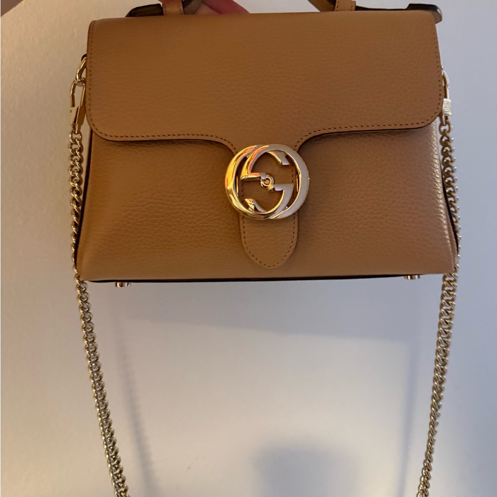 Gucci Beige Top Handle Leather Crossbody with Gold GG Hardware - Picture 2 of 5